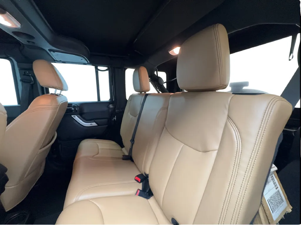 Jeep Wrangler photo 26