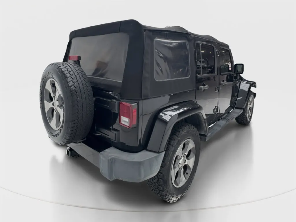 Jeep Wrangler photo 8