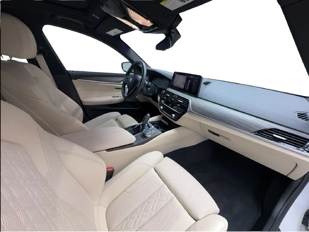 BMW 5 Series photo 30