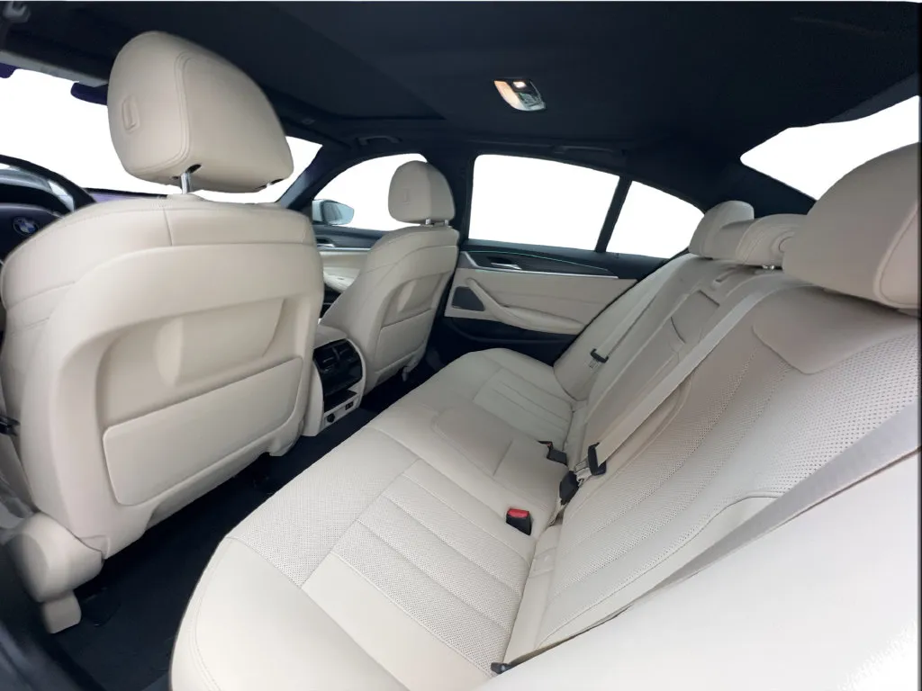 BMW 5 Series photo 23