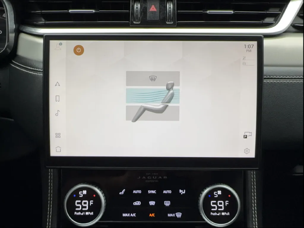 Jaguar F-PACE photo 55