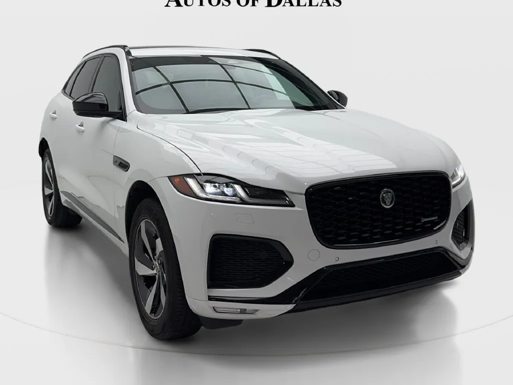 Jaguar F-PACE photo 3
