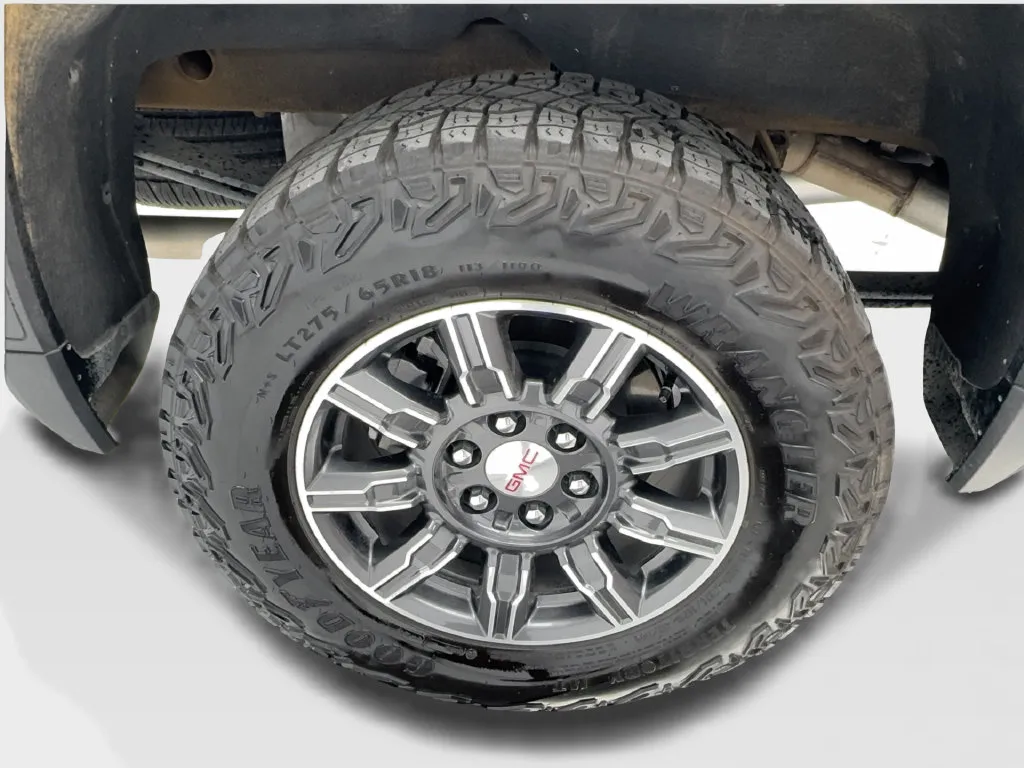GMC Sierra photo 19