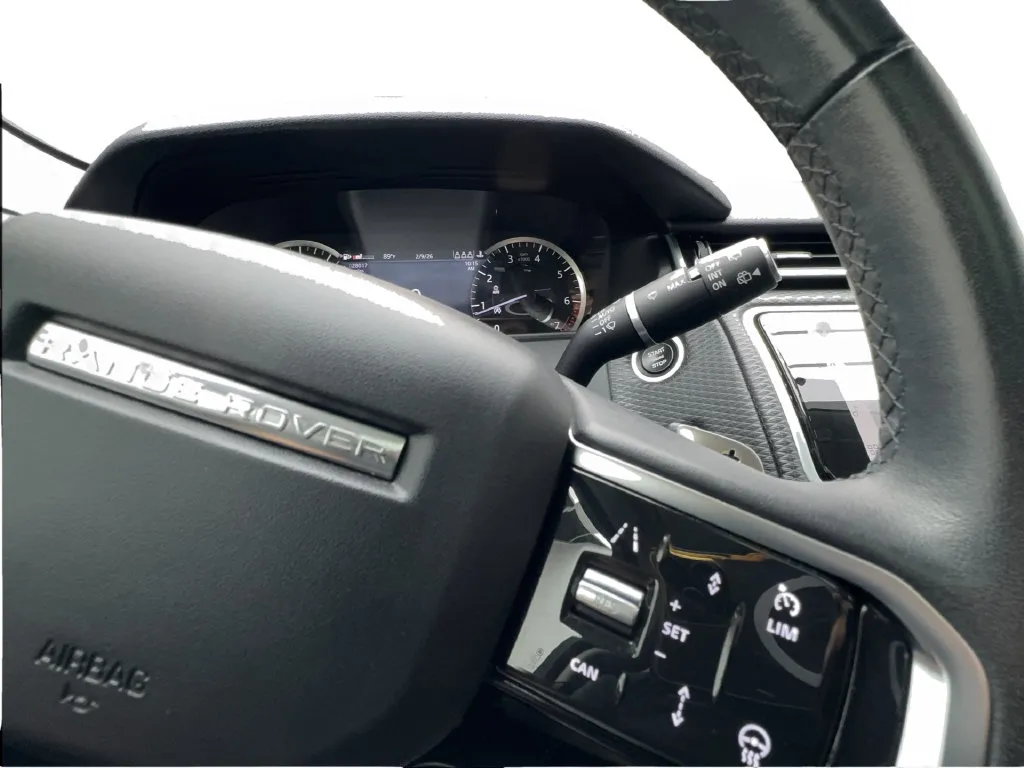 Land Rover Range Rover Velar photo 43