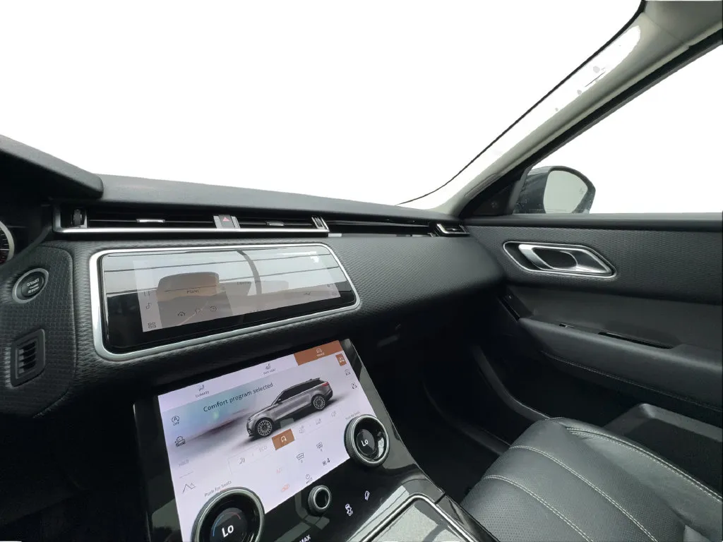 Land Rover Range Rover Velar photo 45