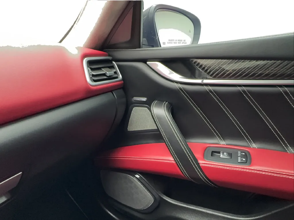 Maserati Ghibli photo 51