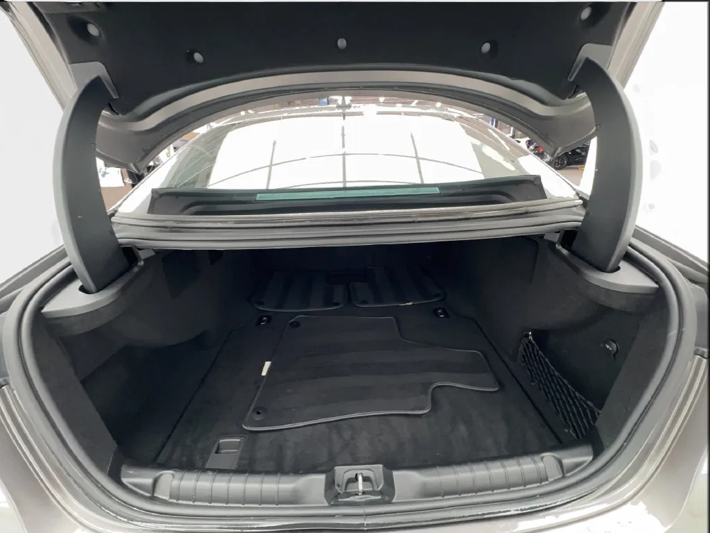 Maserati Ghibli photo 19