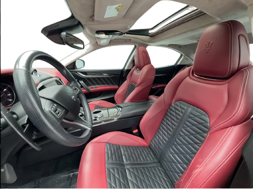 Maserati Ghibli photo 22