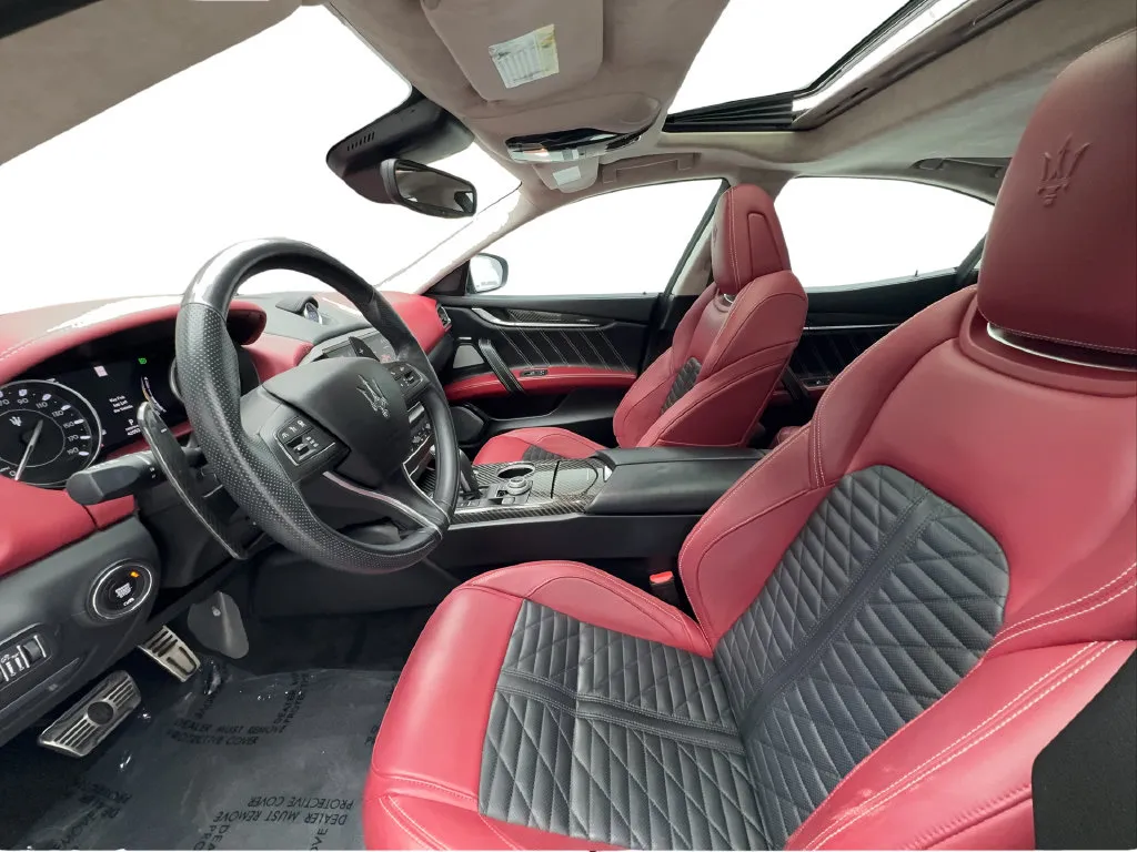 Maserati Ghibli photo 23