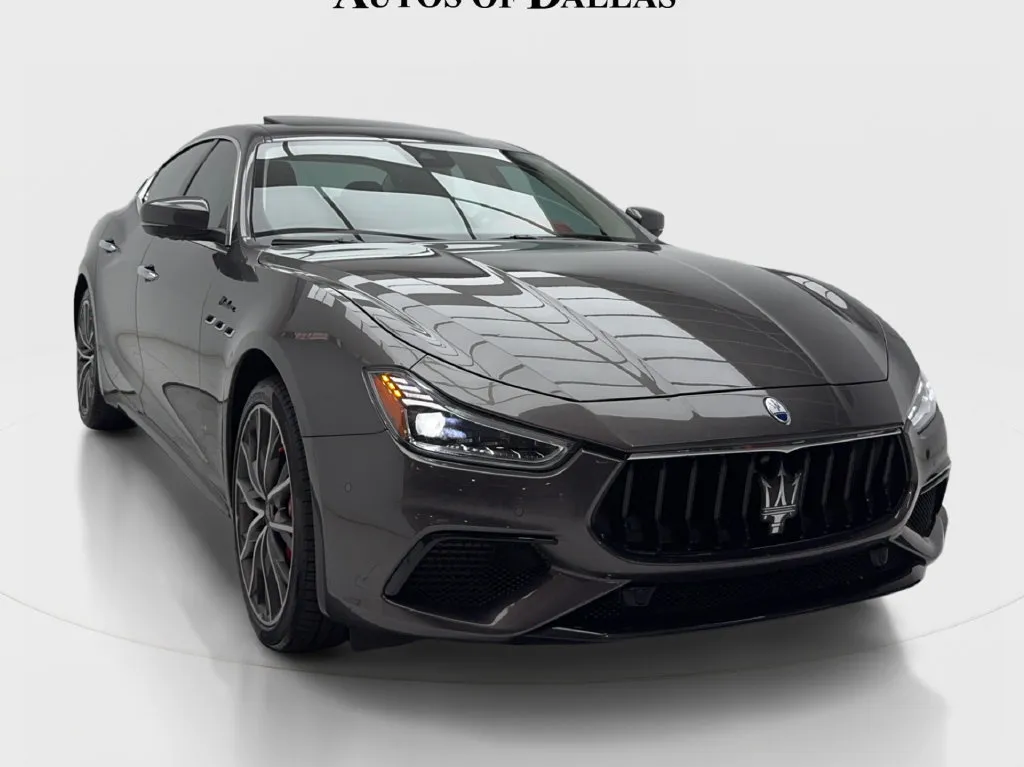 Maserati Ghibli photo 3