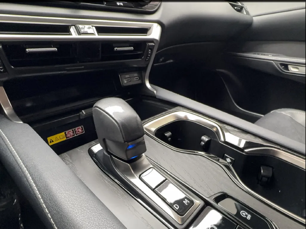 Lexus RX photo 50