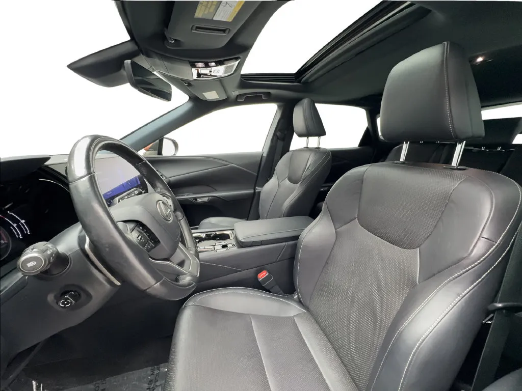 Lexus RX photo 21