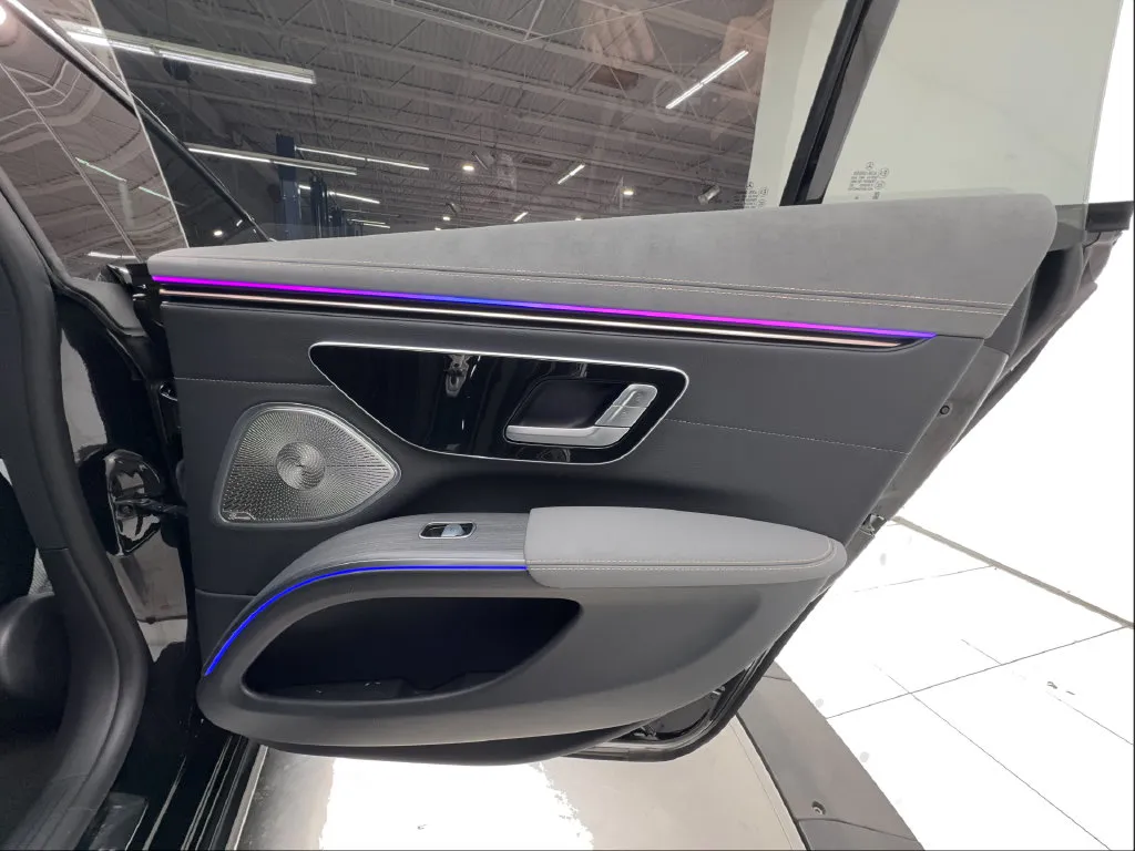 Mercedes-Benz EQS photo 29