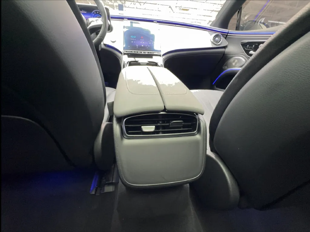 Mercedes-Benz EQS photo 37