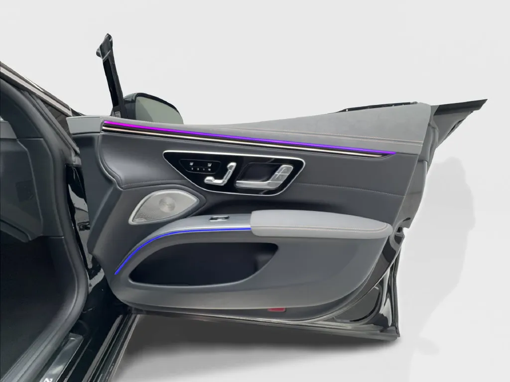 Mercedes-Benz EQS photo 33