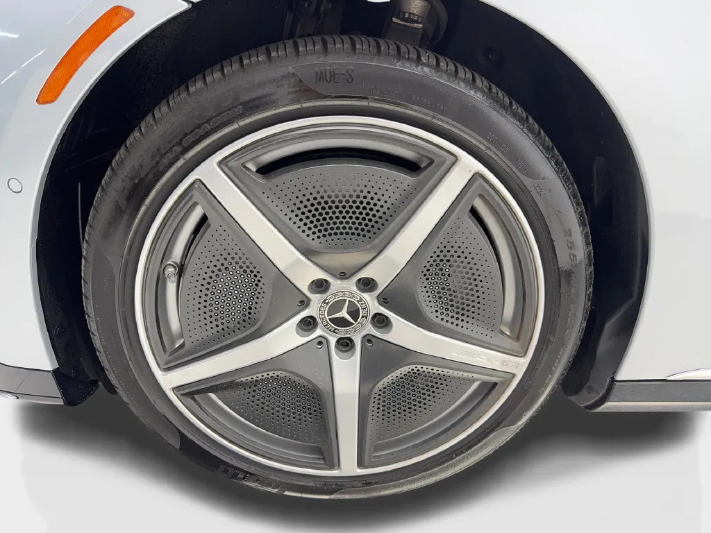 Mercedes-Benz EQE photo 15