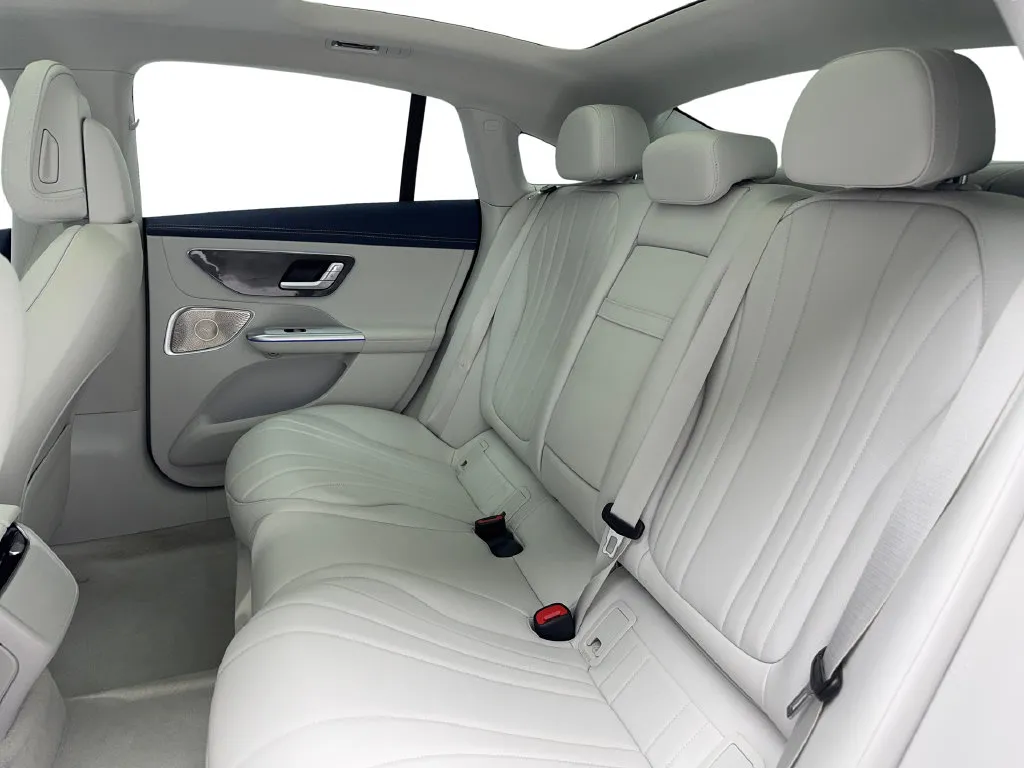 Mercedes-Benz EQE photo 23