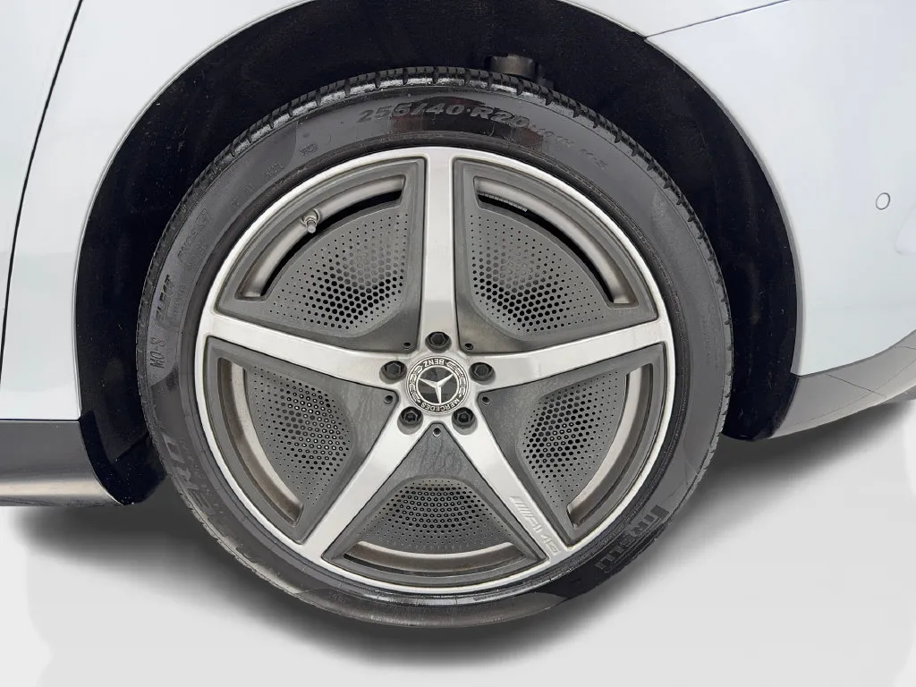 Mercedes-Benz EQE photo 16