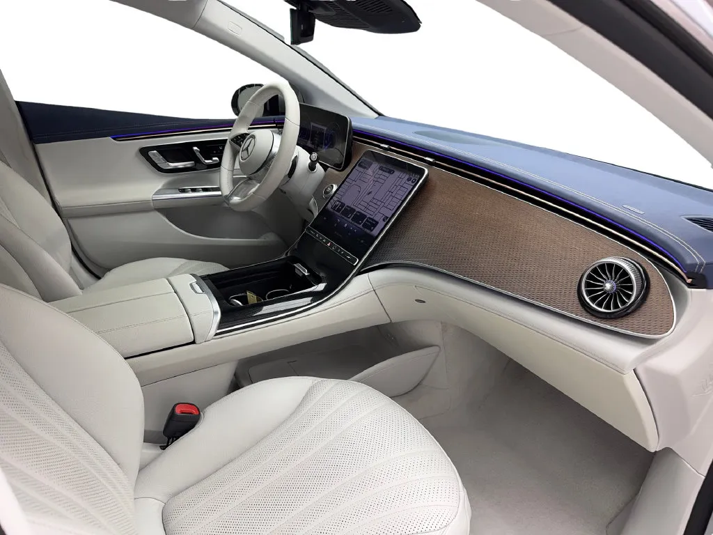 Mercedes-Benz EQE photo 27