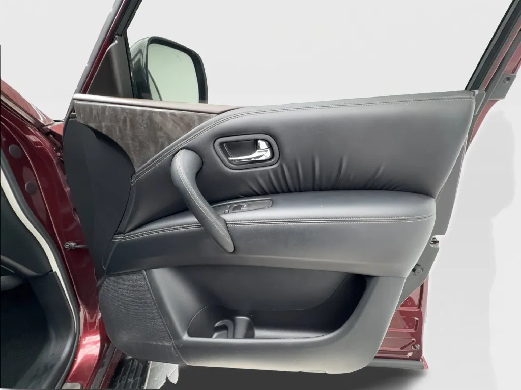 Nissan Armada photo 40