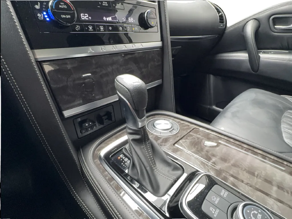Nissan Armada photo 55