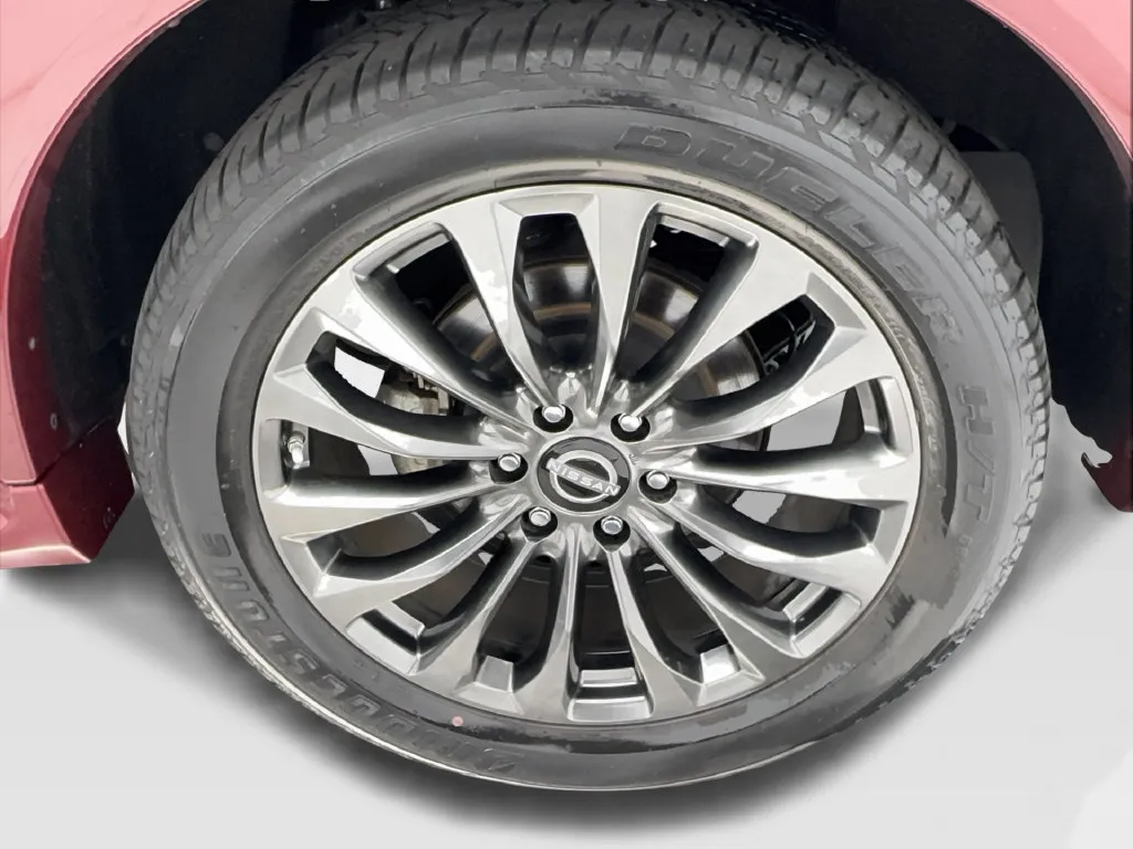 Nissan Armada photo 14