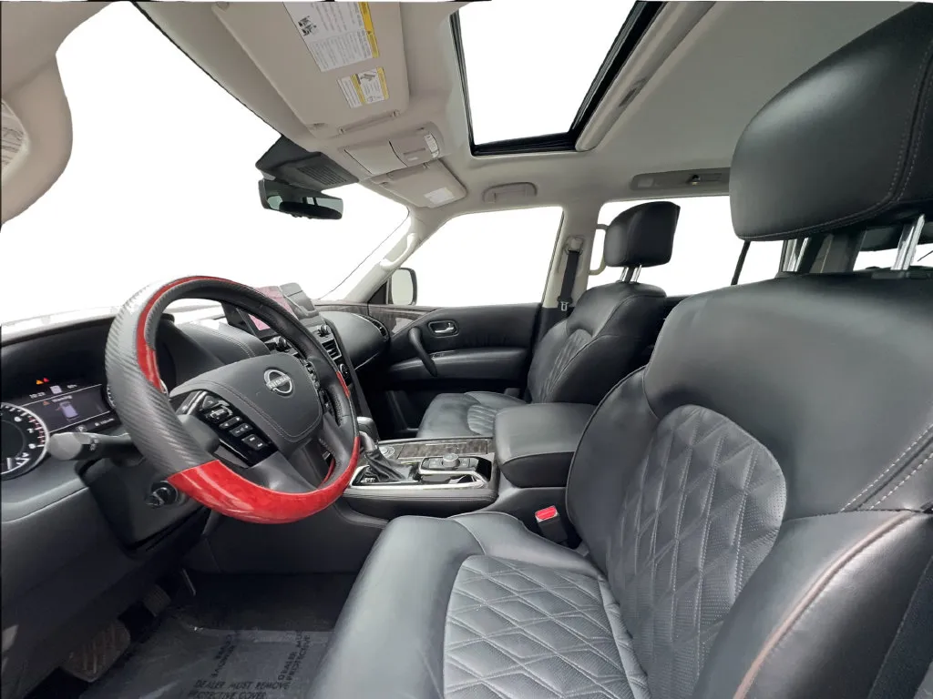 Nissan Armada photo 22