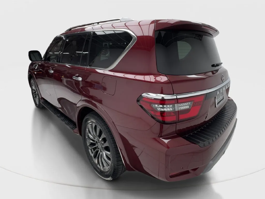 Nissan Armada photo 11
