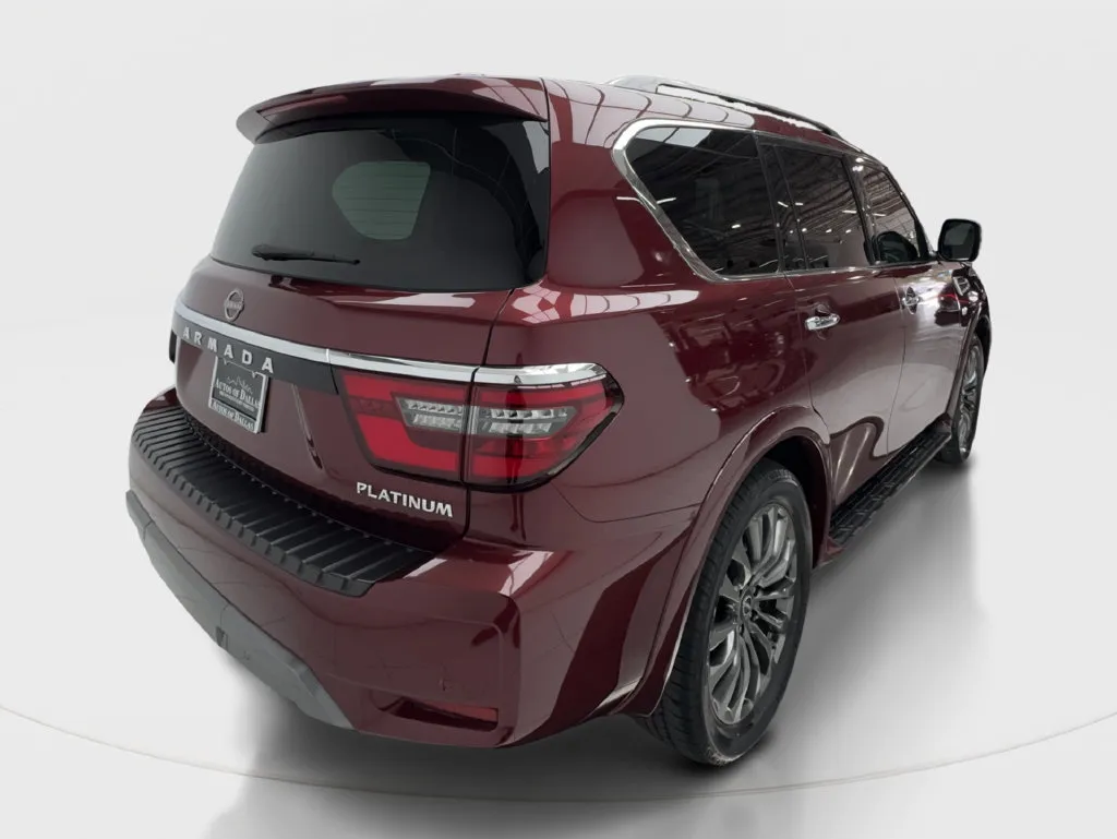 Nissan Armada photo 8