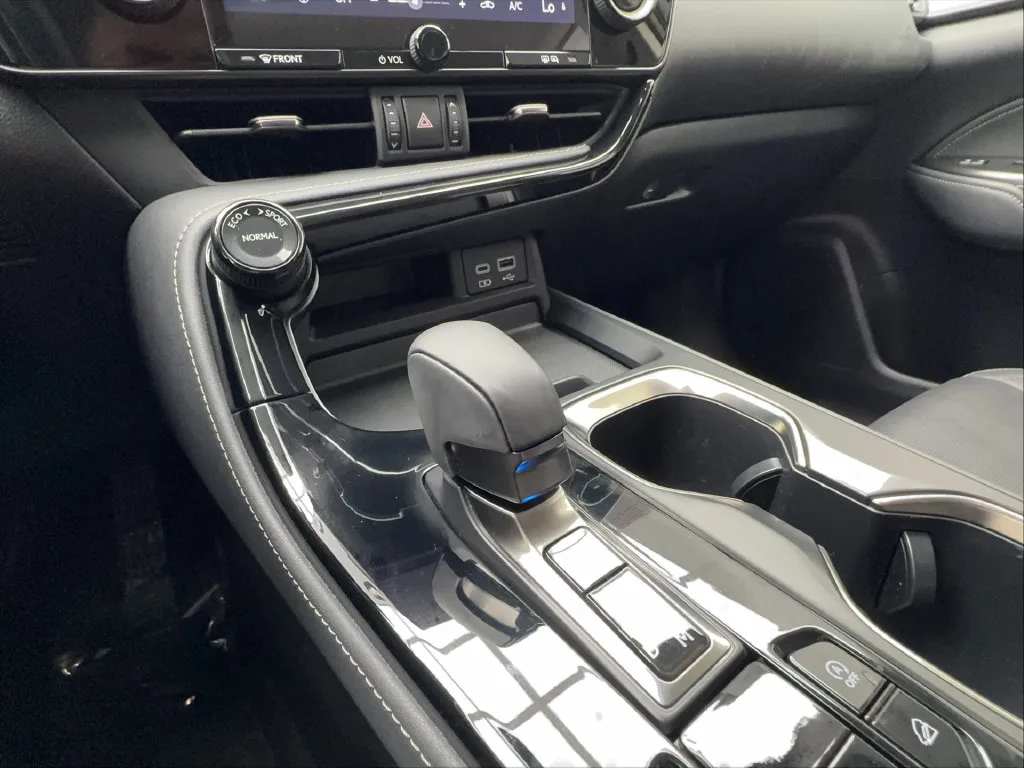 Lexus NX photo 53