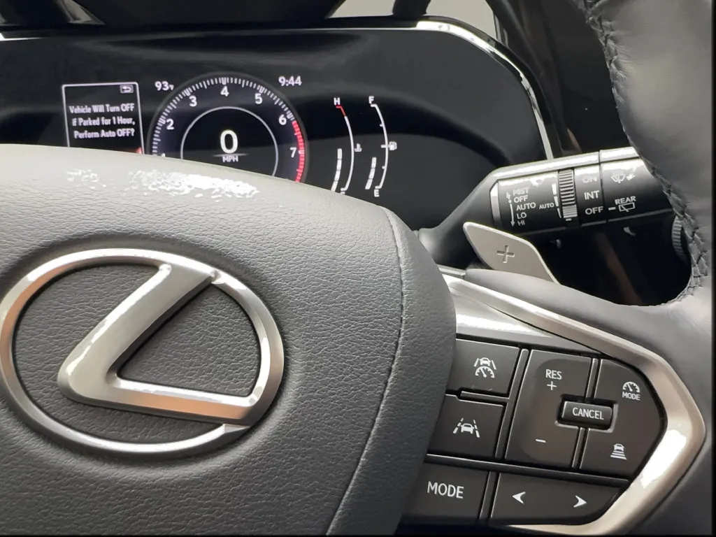 Lexus NX photo 46