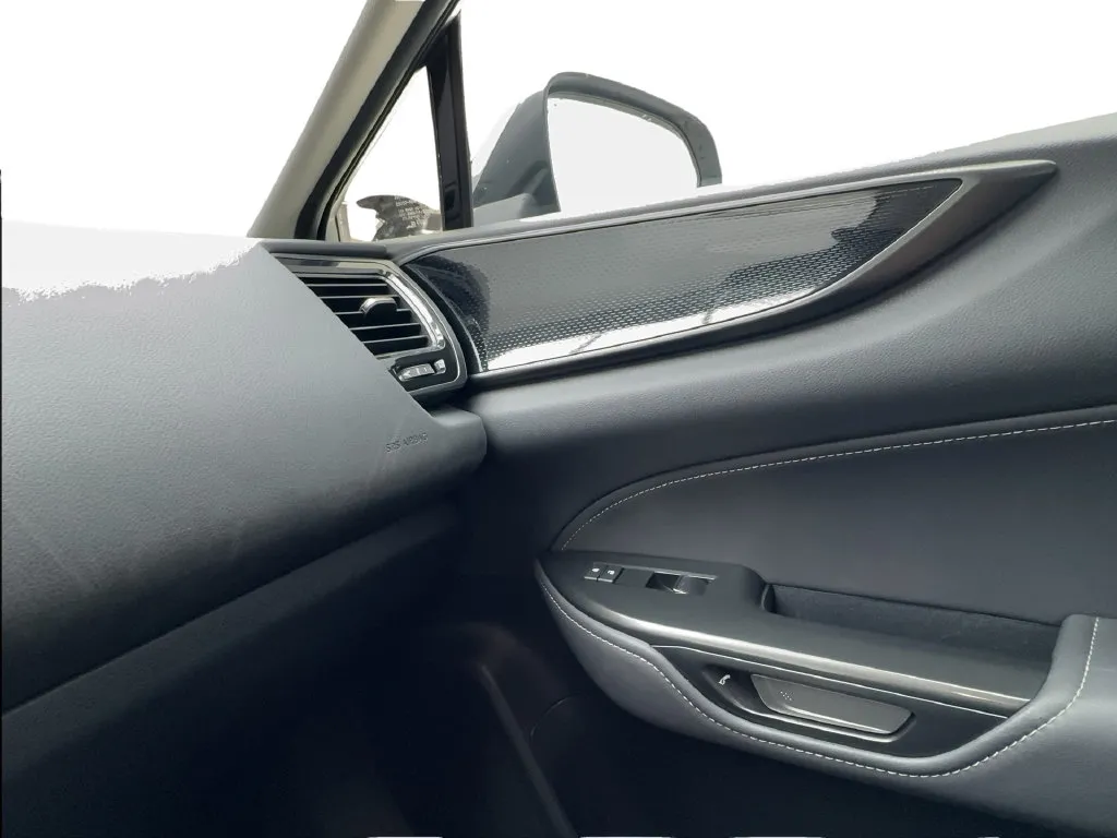 Lexus NX photo 50