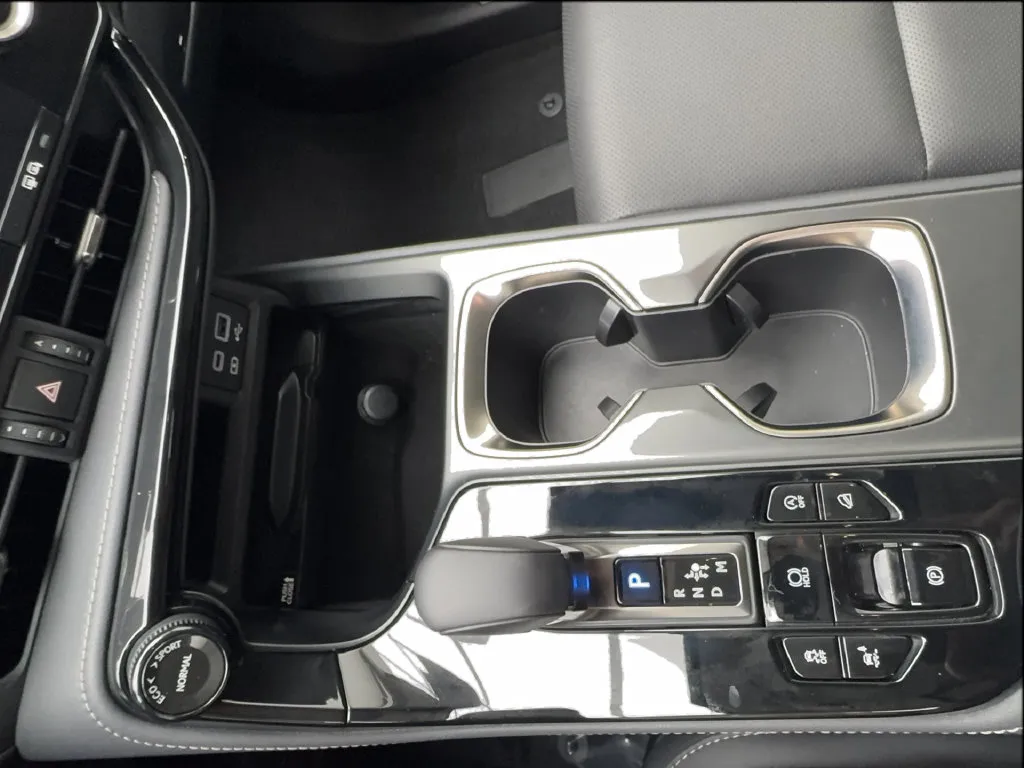 Lexus NX photo 55