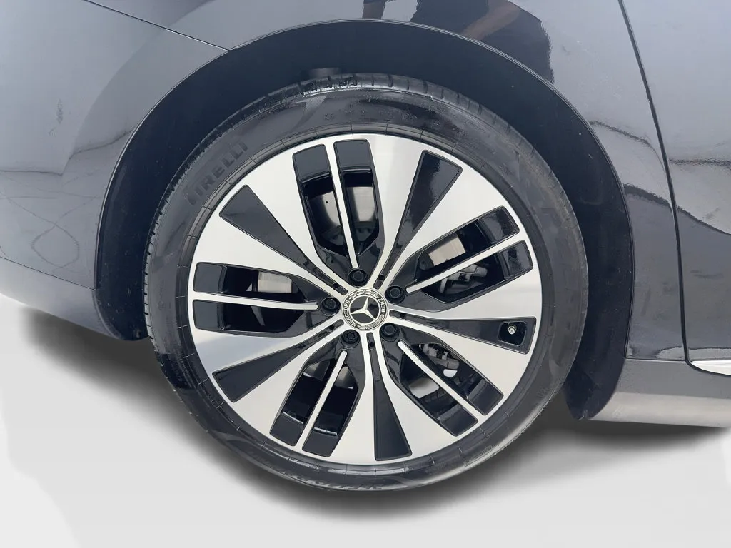Mercedes-Benz EQE photo 11