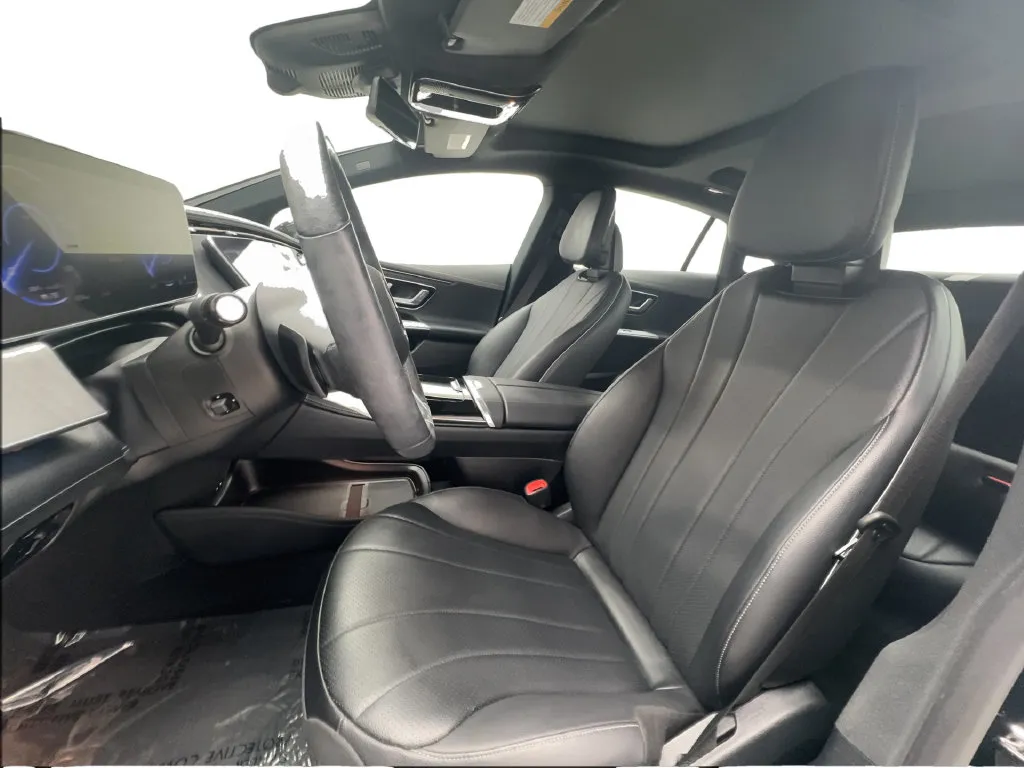 Mercedes-Benz EQE photo 20