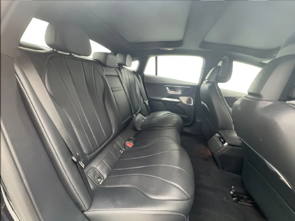 Mercedes-Benz EQE photo 27