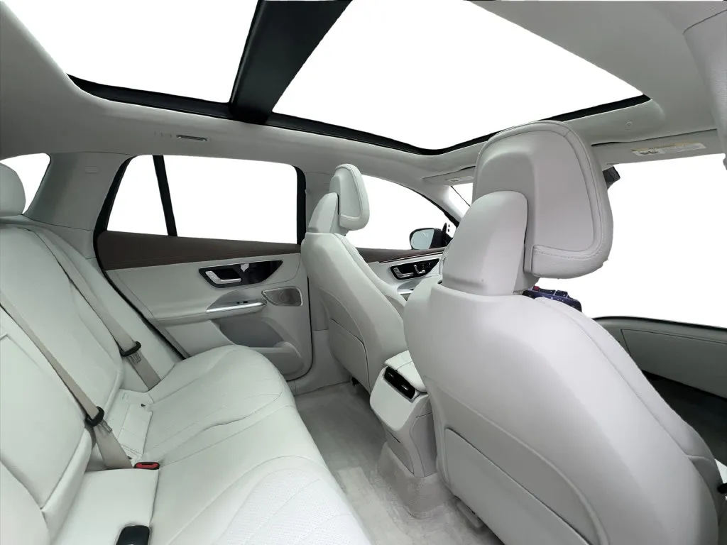 Mercedes-Benz EQE photo 28