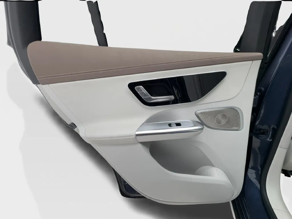Mercedes-Benz EQE photo 27