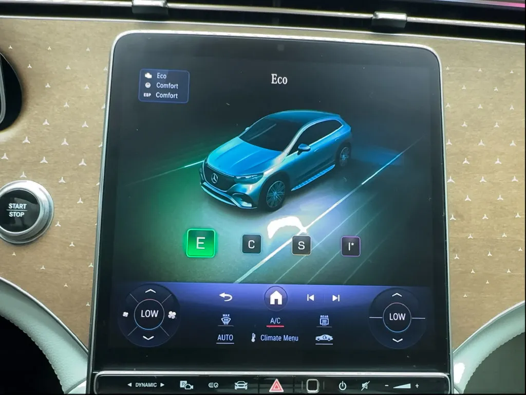 Mercedes-Benz EQE photo 52