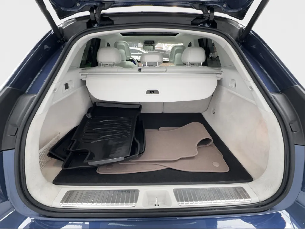 Mercedes-Benz EQE photo 19