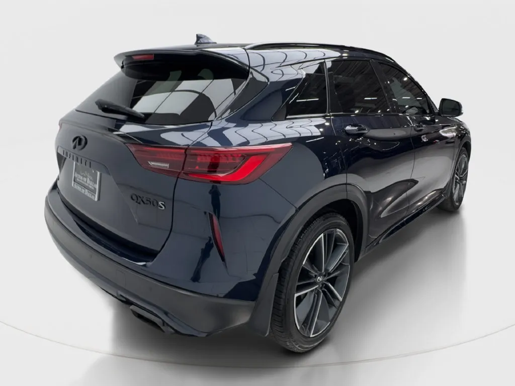 Infiniti QX50 photo 8