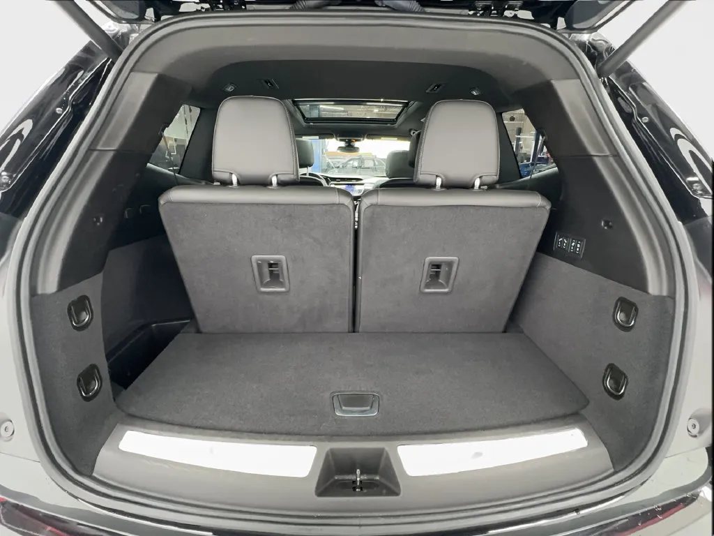 Cadillac XT6 photo 19