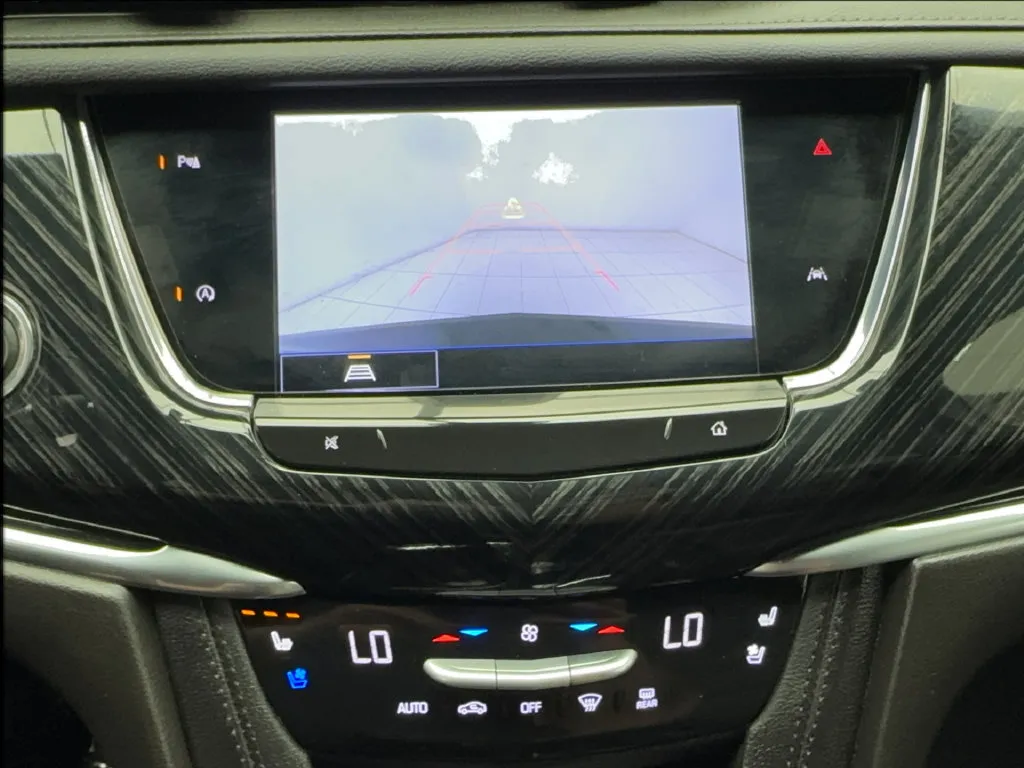 Cadillac XT6 photo 59