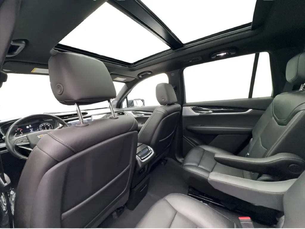 Cadillac XT6 photo 27