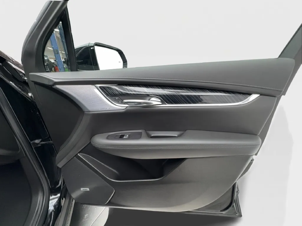 Cadillac XT6 photo 40