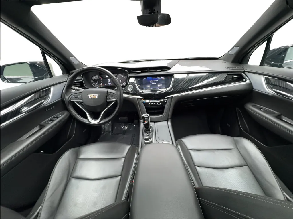 Cadillac XT6 photo 44