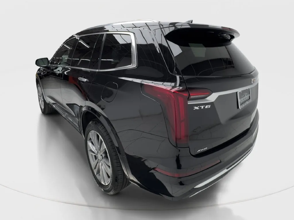 Cadillac XT6 photo 11