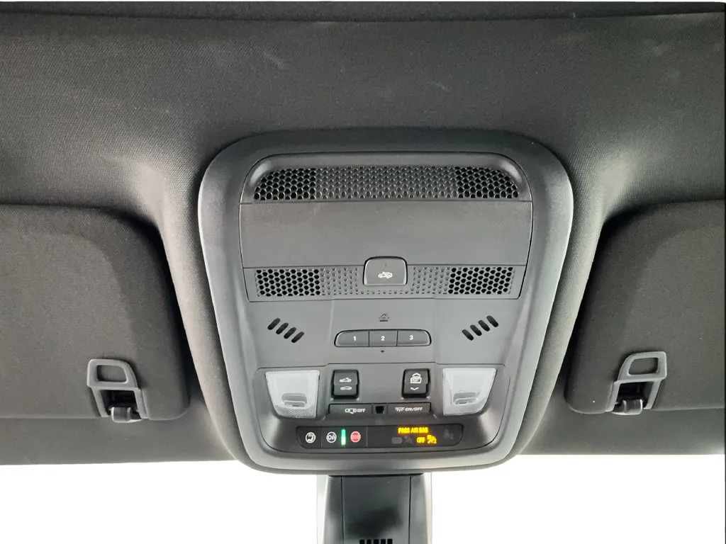 Cadillac XT6 photo 56