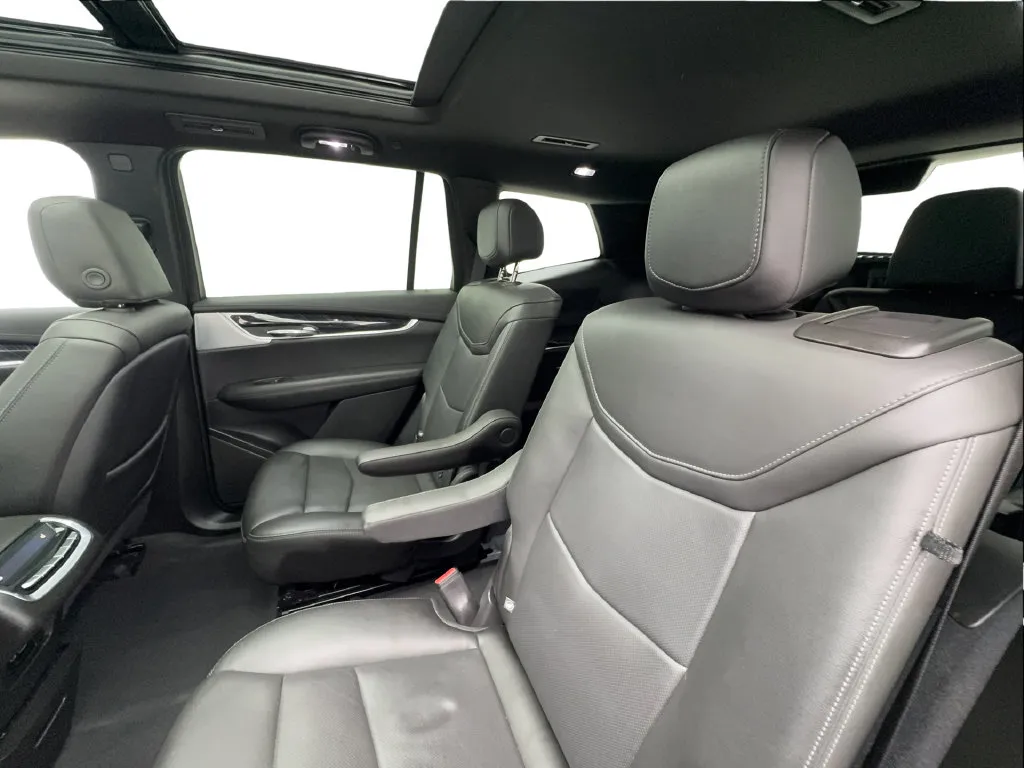 Cadillac XT6 photo 28