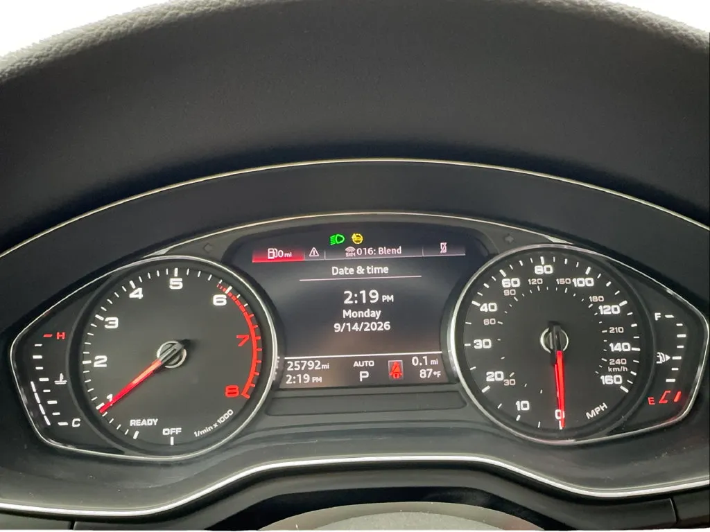 Audi A4 photo 44